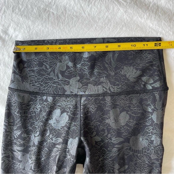 LULULEMON Wunder Under High Rise Crop in Shine - Picture 4 of 5